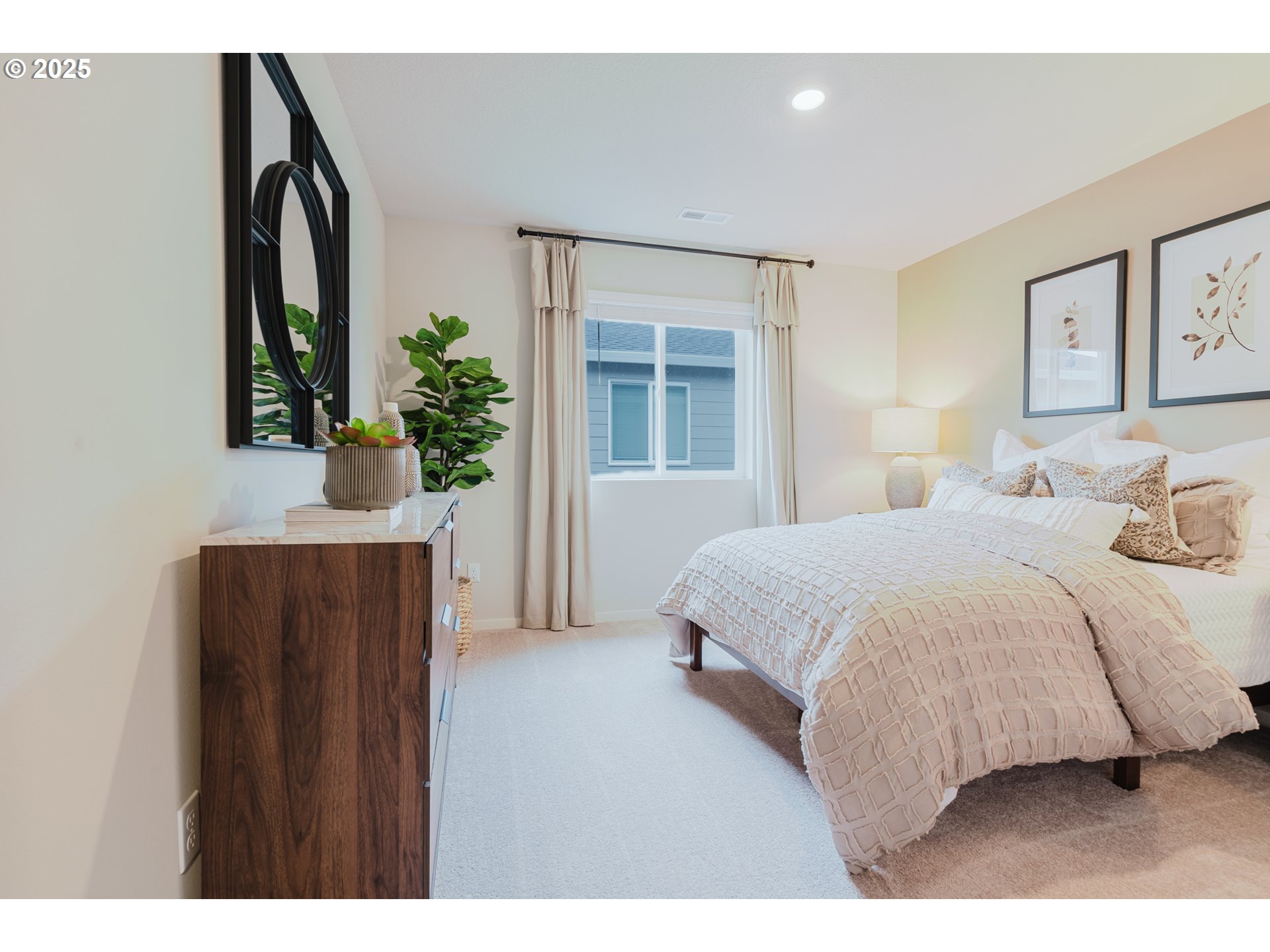 502 Luna Way Lebanon, OR 97355 - Photo 25 of 44