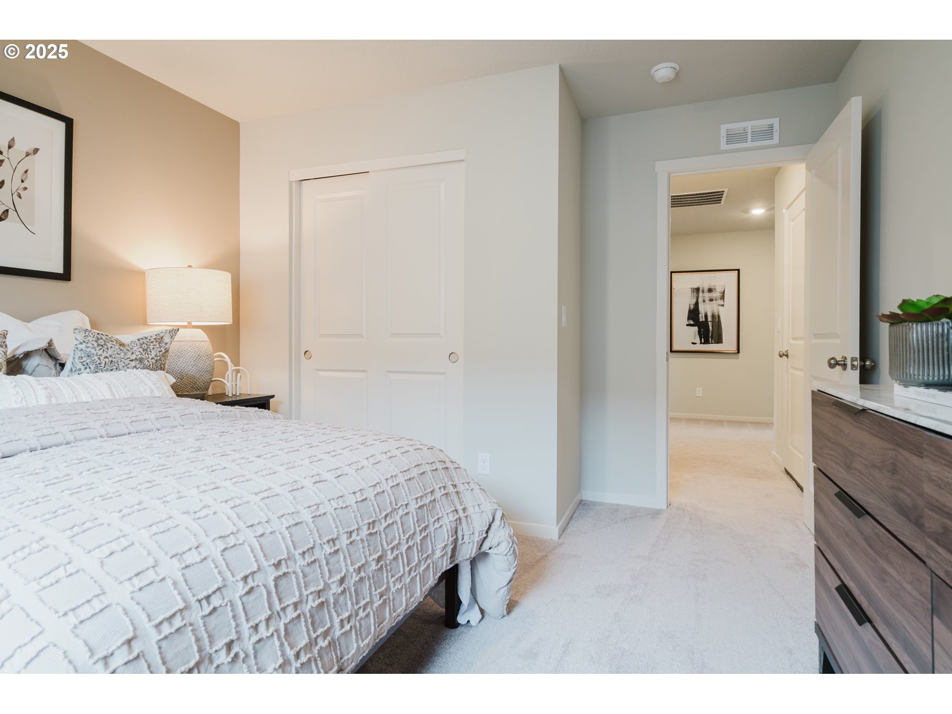 502 Luna Way Lebanon, OR 97355 - Photo 28 of 44