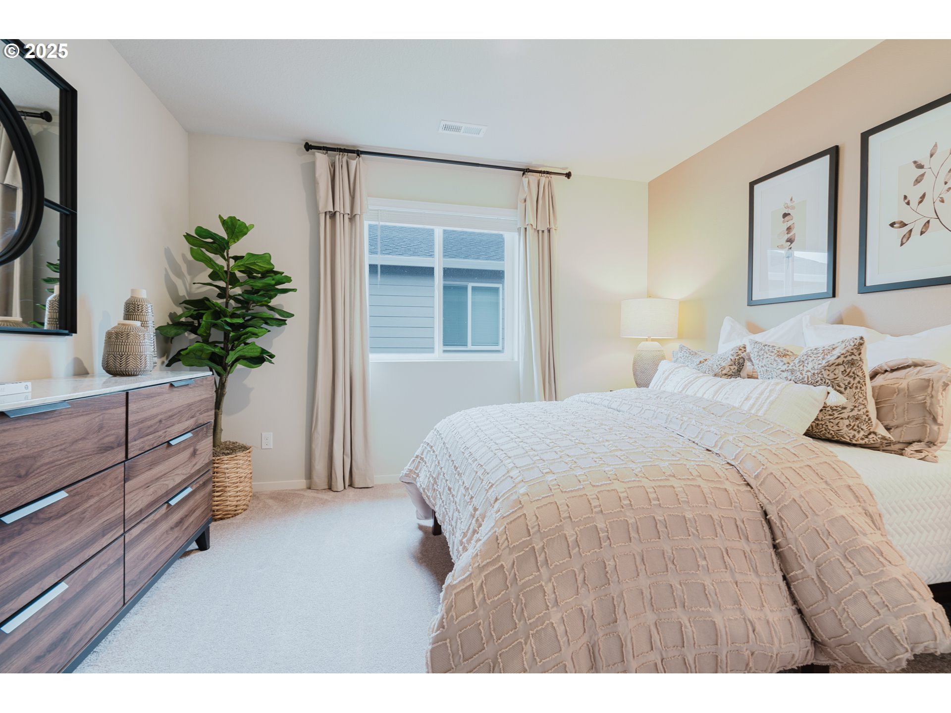 502 Luna Way Lebanon, OR 97355 - Photo 29 of 44