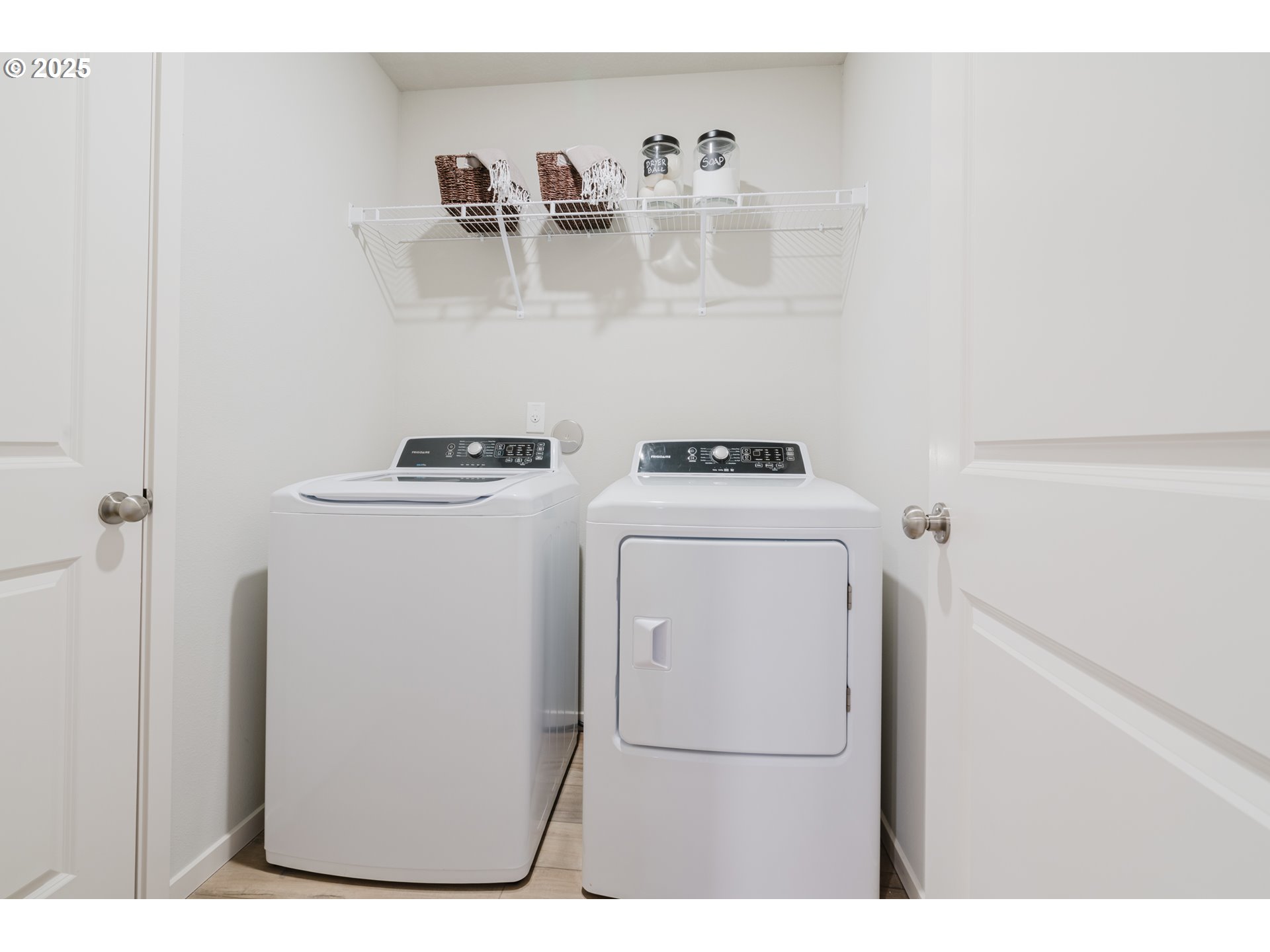 502 Luna Way Lebanon, OR 97355 - Photo 35 of 44