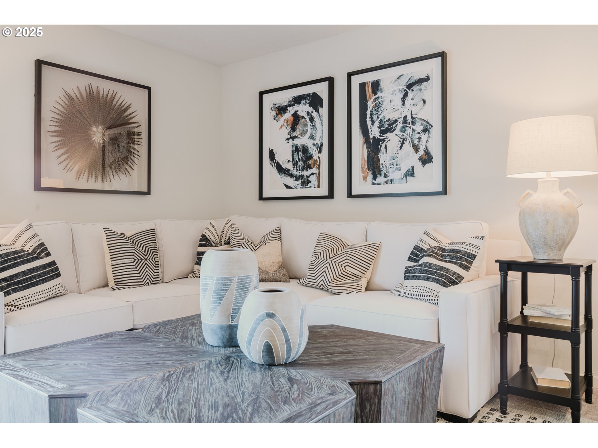 502 Luna Way Lebanon, OR 97355 - Photo 8 of 44