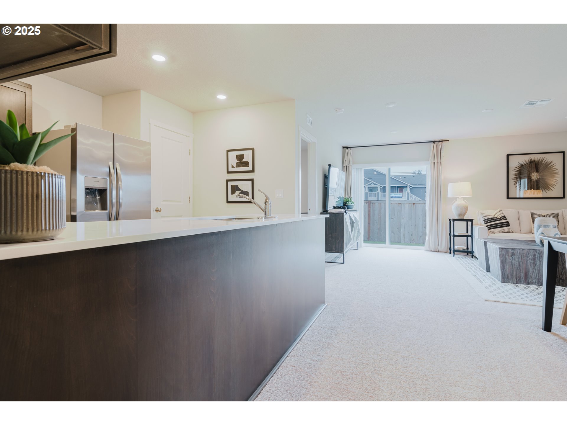 502 Luna Way Lebanon, OR 97355 - Photo 9 of 44