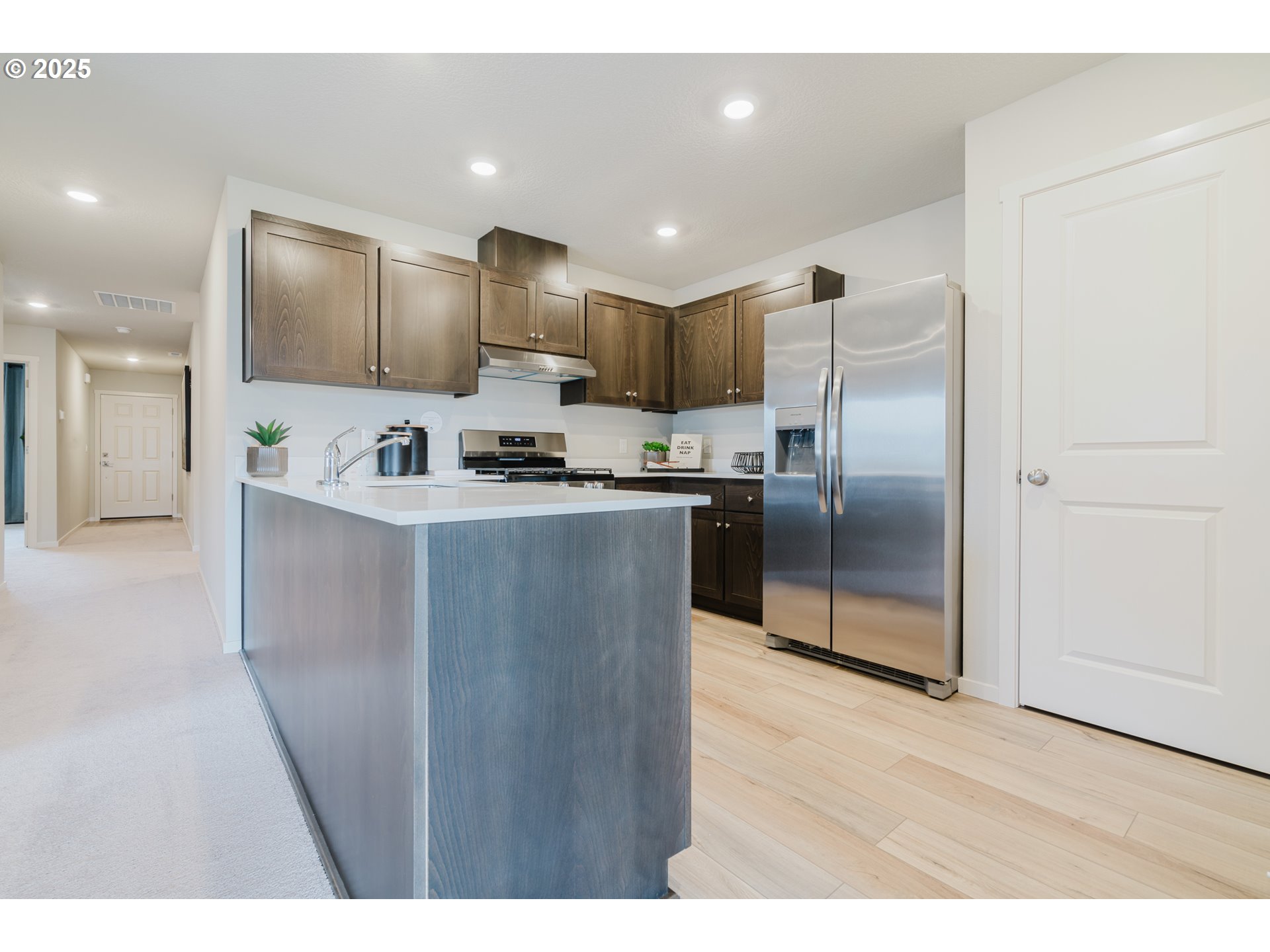 502 Luna Way Lebanon, OR 97355 - Photo 10 of 44