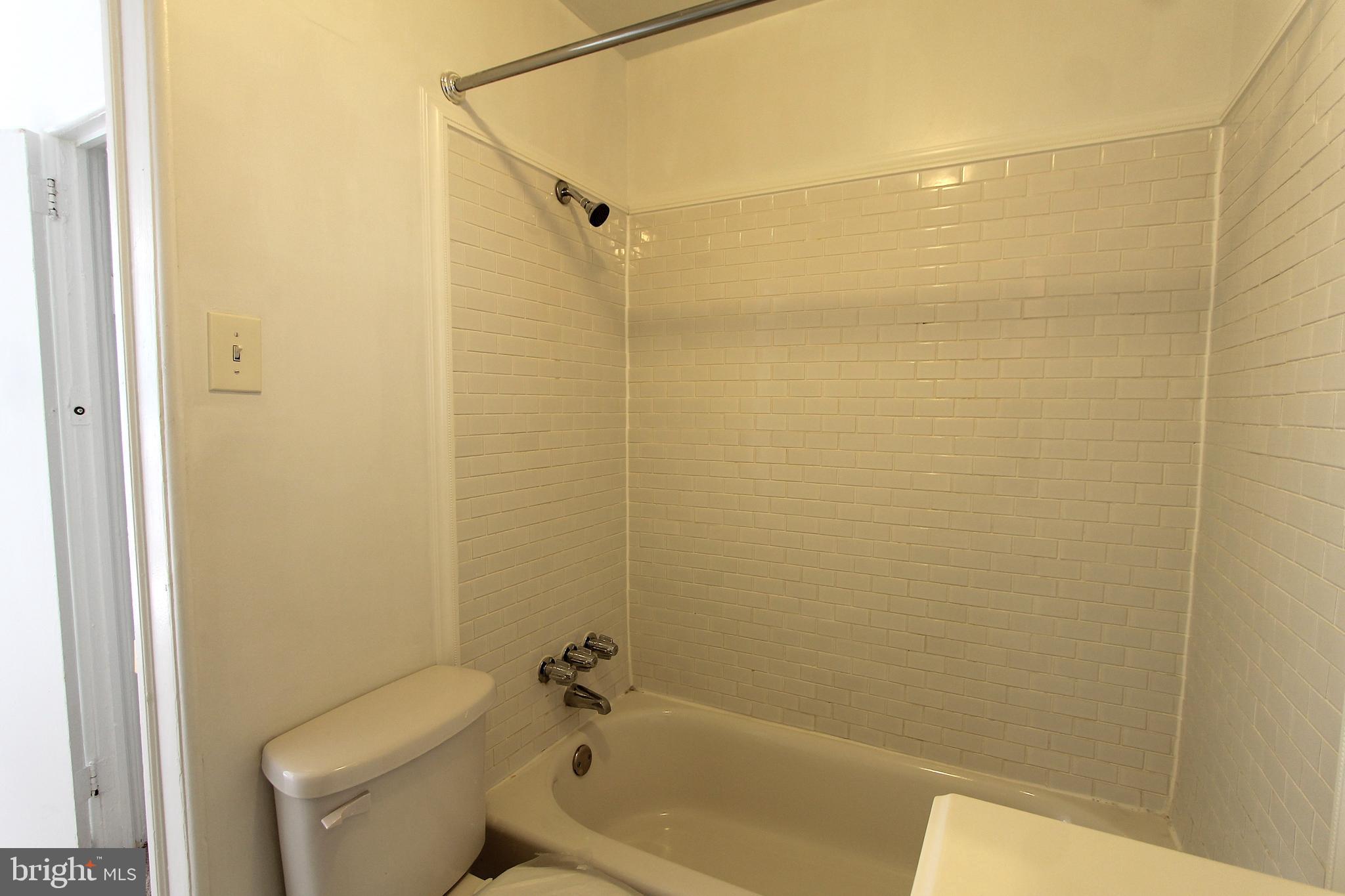 6628 North 8th Street, Unit G2 Philadelphia, PA 19126 - Photo 10 of 14