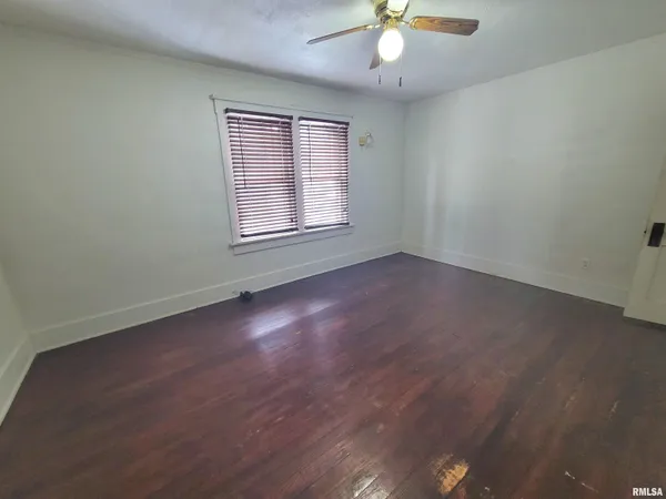 $115,000 | 1220 North University Street, Peoria, IL 61606
