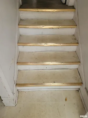 $115,000 | 1220 North University Street, Peoria, IL 61606