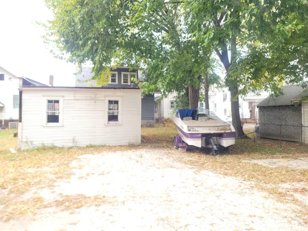 $115,000 | 1220 North University Street, Peoria, IL 61606