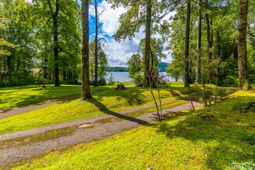 306 Island Point Road Lake Toxaway, NC 28747 - Photo 25 of 29 Gallery Image 25