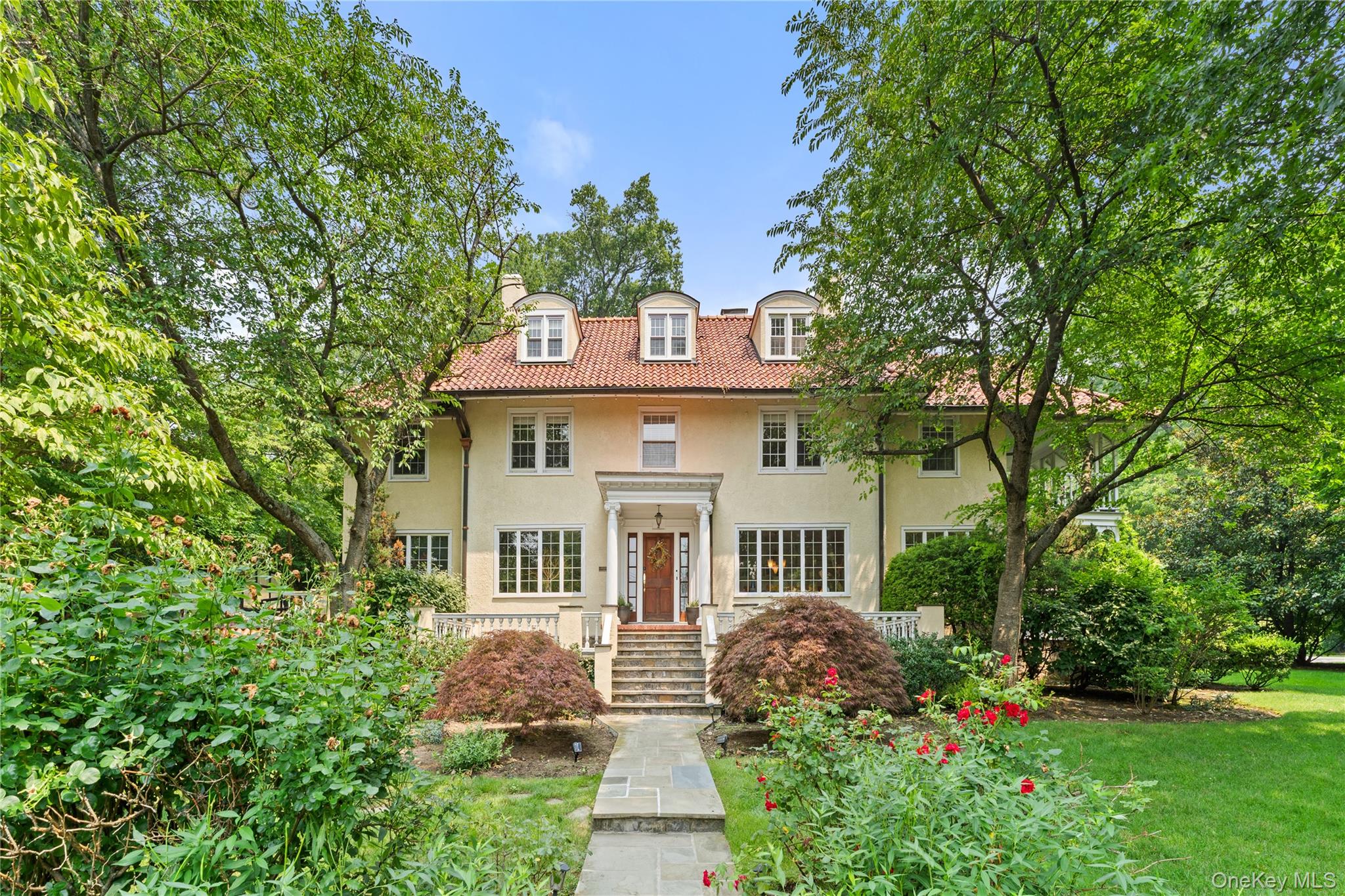 2 Dellwood Road Bronxville, NY 10708 - Photo 1 of 46 Welcome to 2 Dellwood Road located in the beautiful enclave of Cedar Knolls in Bronxville P.O. Yonkers!