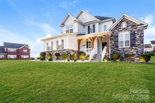 $799,900 | 8726 Raven Top Drive, Mint Hill, NC 28227