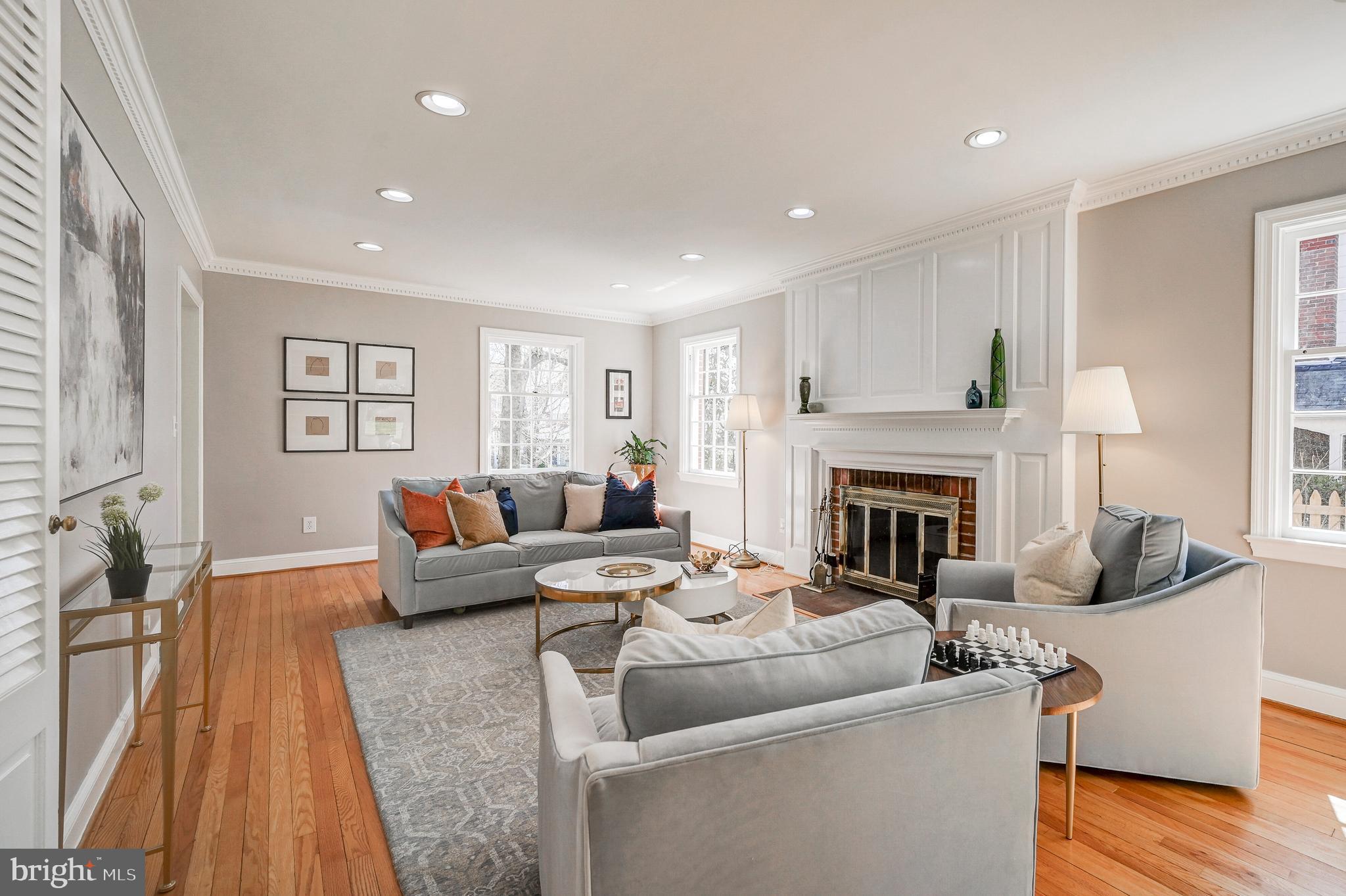 5404 Springlake Way Baltimore, MD 21212 - Photo 13 of 57