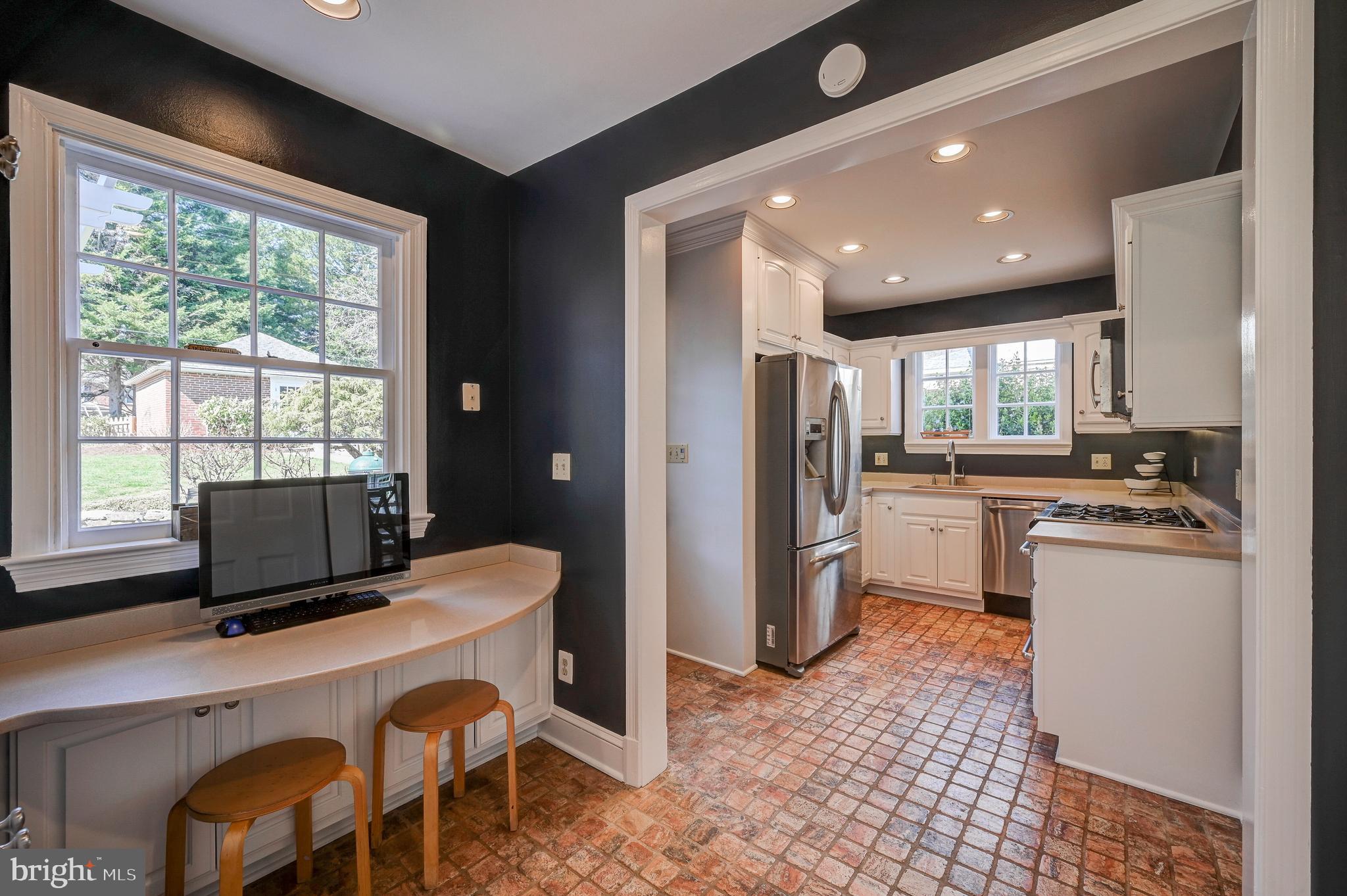 5404 Springlake Way Baltimore, MD 21212 - Photo 25 of 57