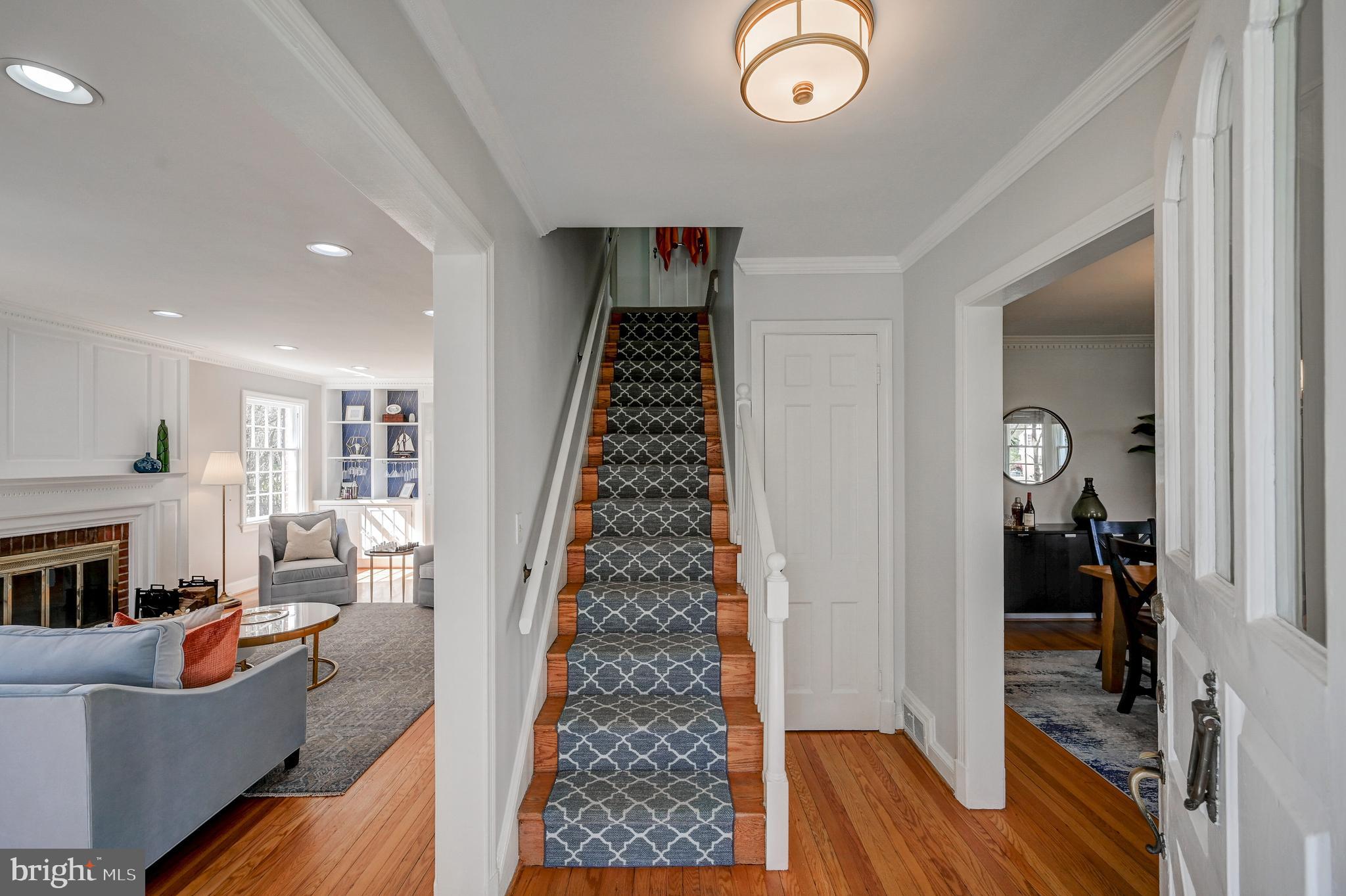 5404 Springlake Way Baltimore, MD 21212 - Photo 8 of 57