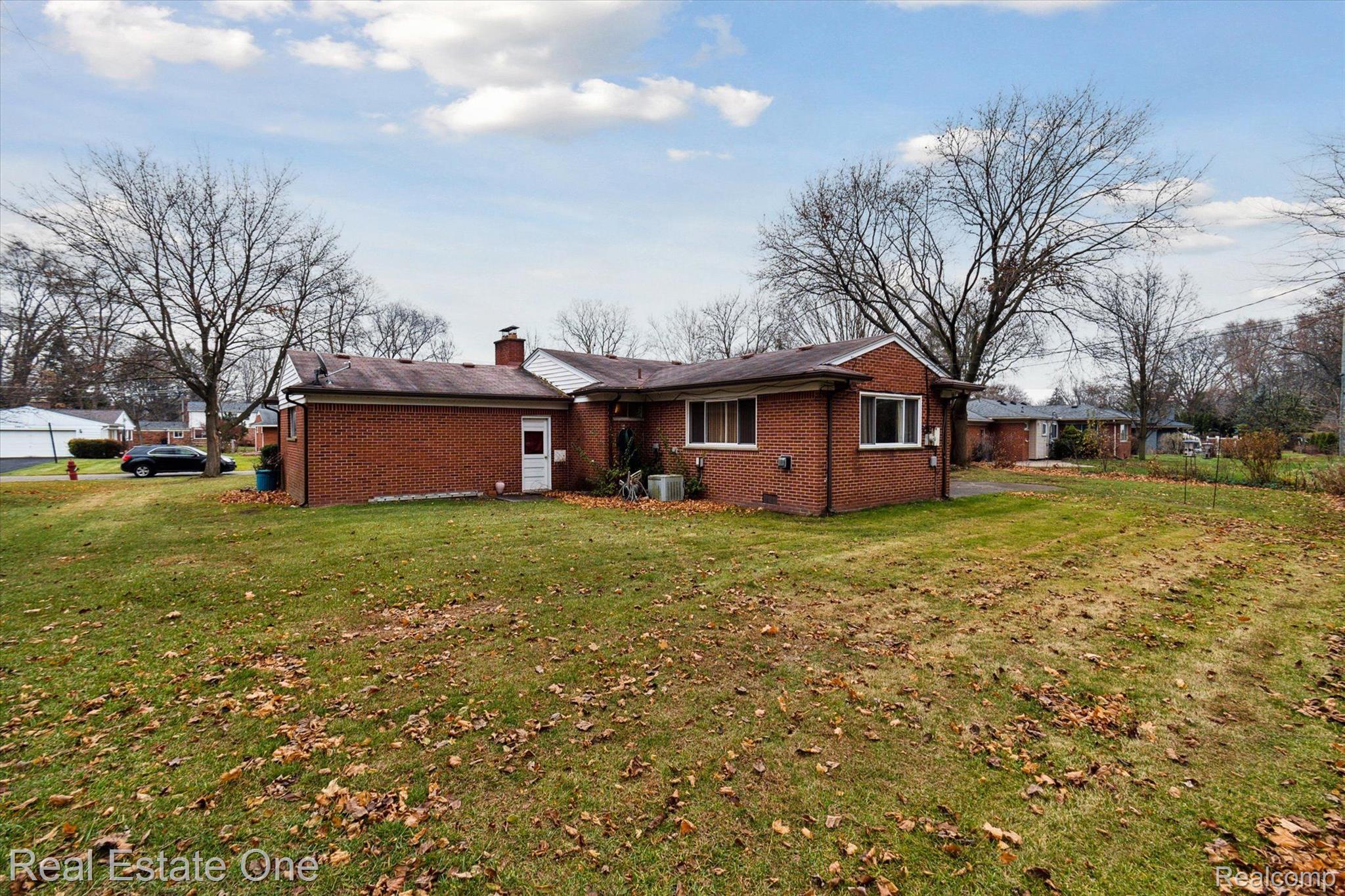 28367 Ridgebrook Road Farmington, MI 48334 - Photo 25 of 28 Gallery Image 25