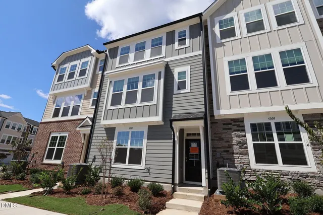 $525,000 | 5007 Jowett's Walk Drive, Unit 38, Cary, NC 27519