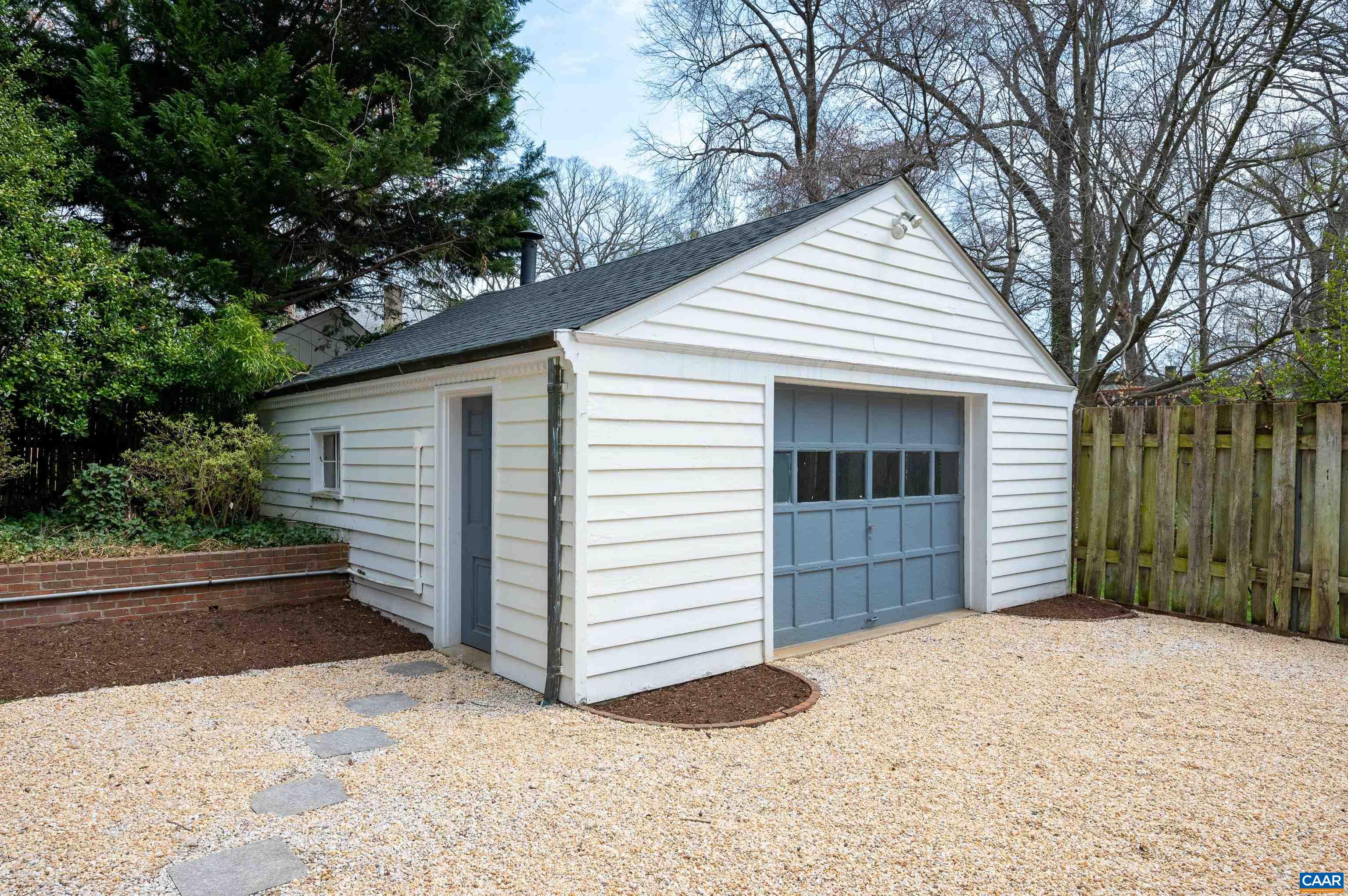 1608 Greenleaf Lane Charlottesville, VA 22903 - Photo 15 of 19 Gallery Image 15