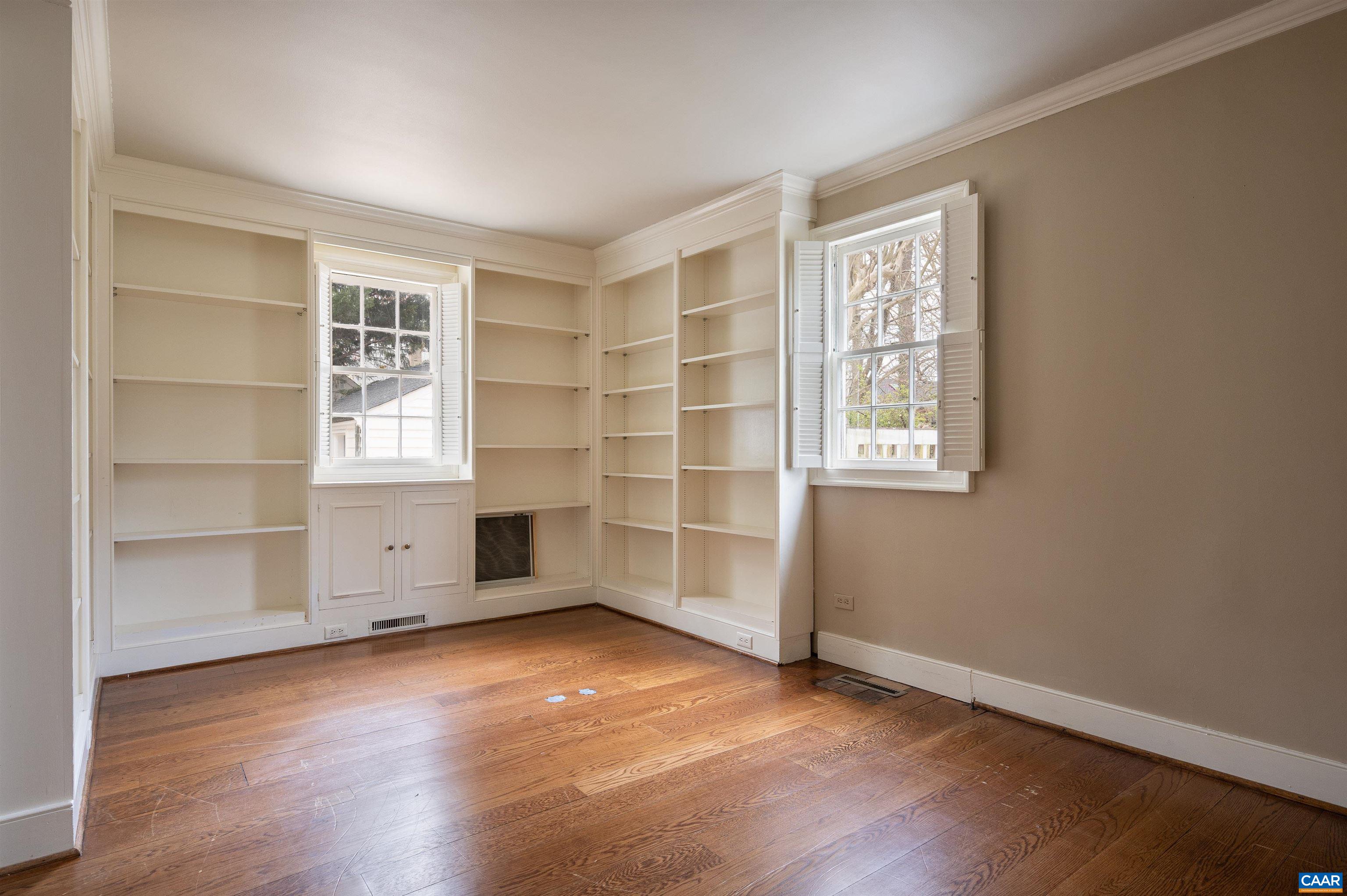 1608 Greenleaf Lane Charlottesville, VA 22903 - Photo 5 of 19 Gallery Image 5
