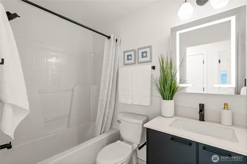 $749,950 | 23214 27th Avenue Southeast, Unit 2, Bothell, WA 98021