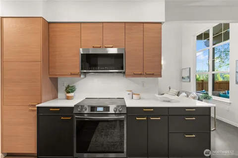 $749,950 | 23214 27th Avenue Southeast, Unit 2, Bothell, WA 98021