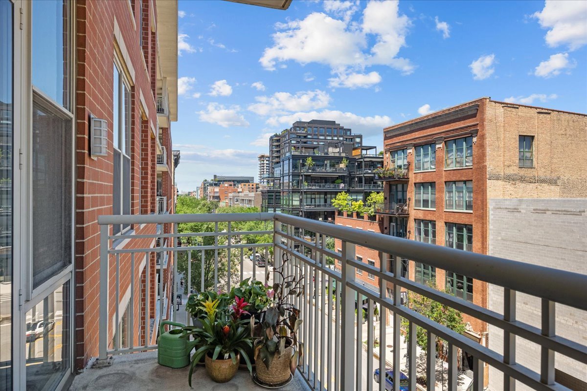 1001 West Madison Street, Unit 510 Chicago, IL 60607 - Photo 15 of 18