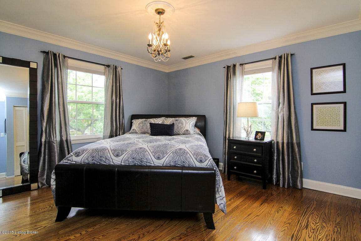 205 Ring Road Louisville, KY 40207 - Photo 33 of 68 0051