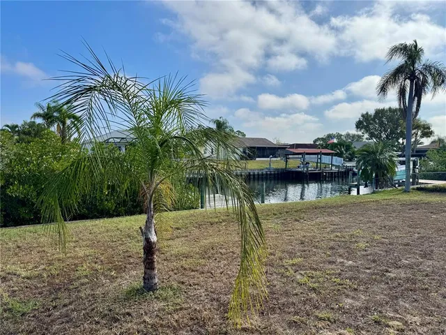 $430,000 | 6515 King Palm Way, Apollo Beach, FL 33572