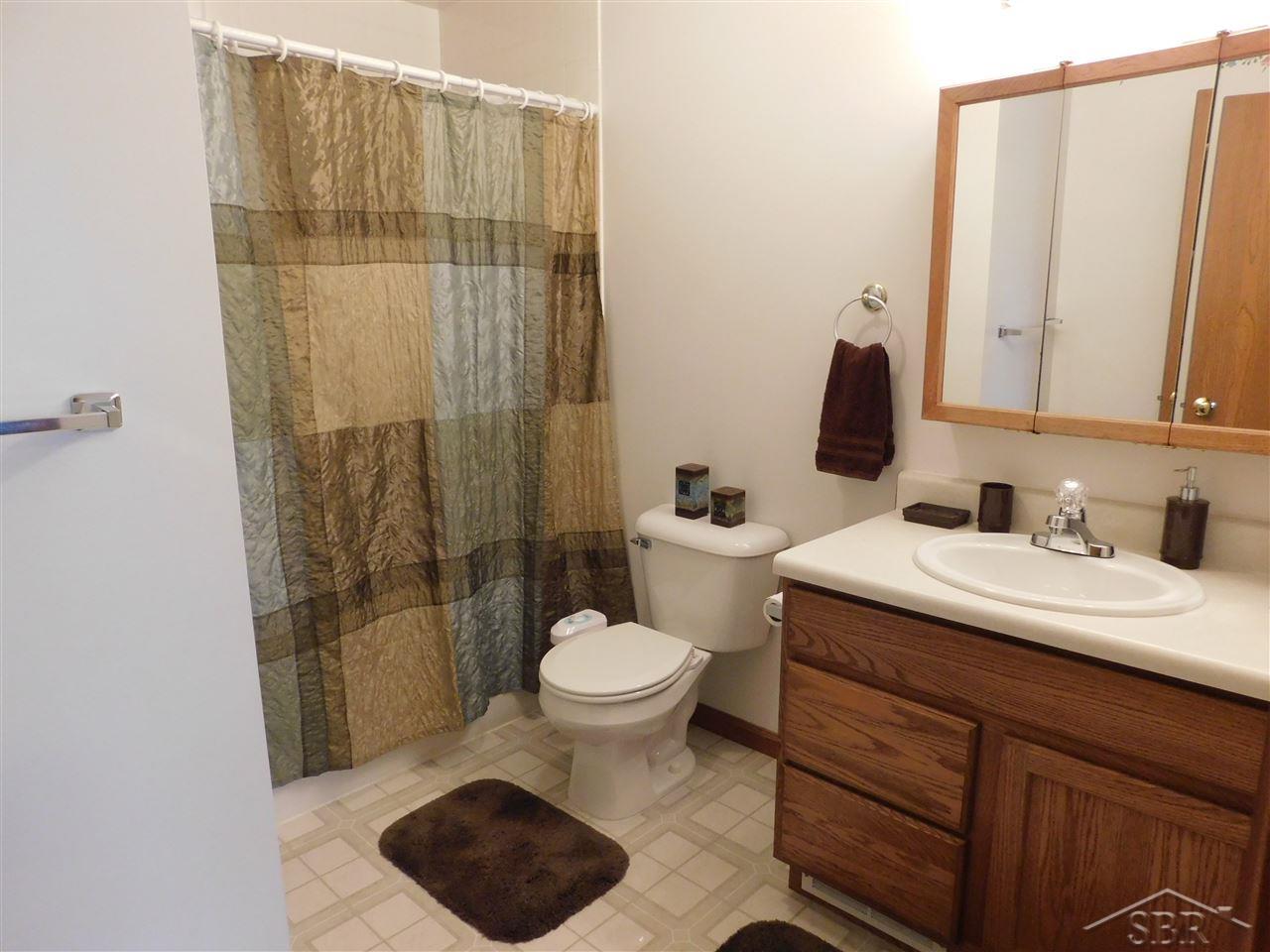11188 Frost Road Freeland, MI 48623 - Photo 14 of 20