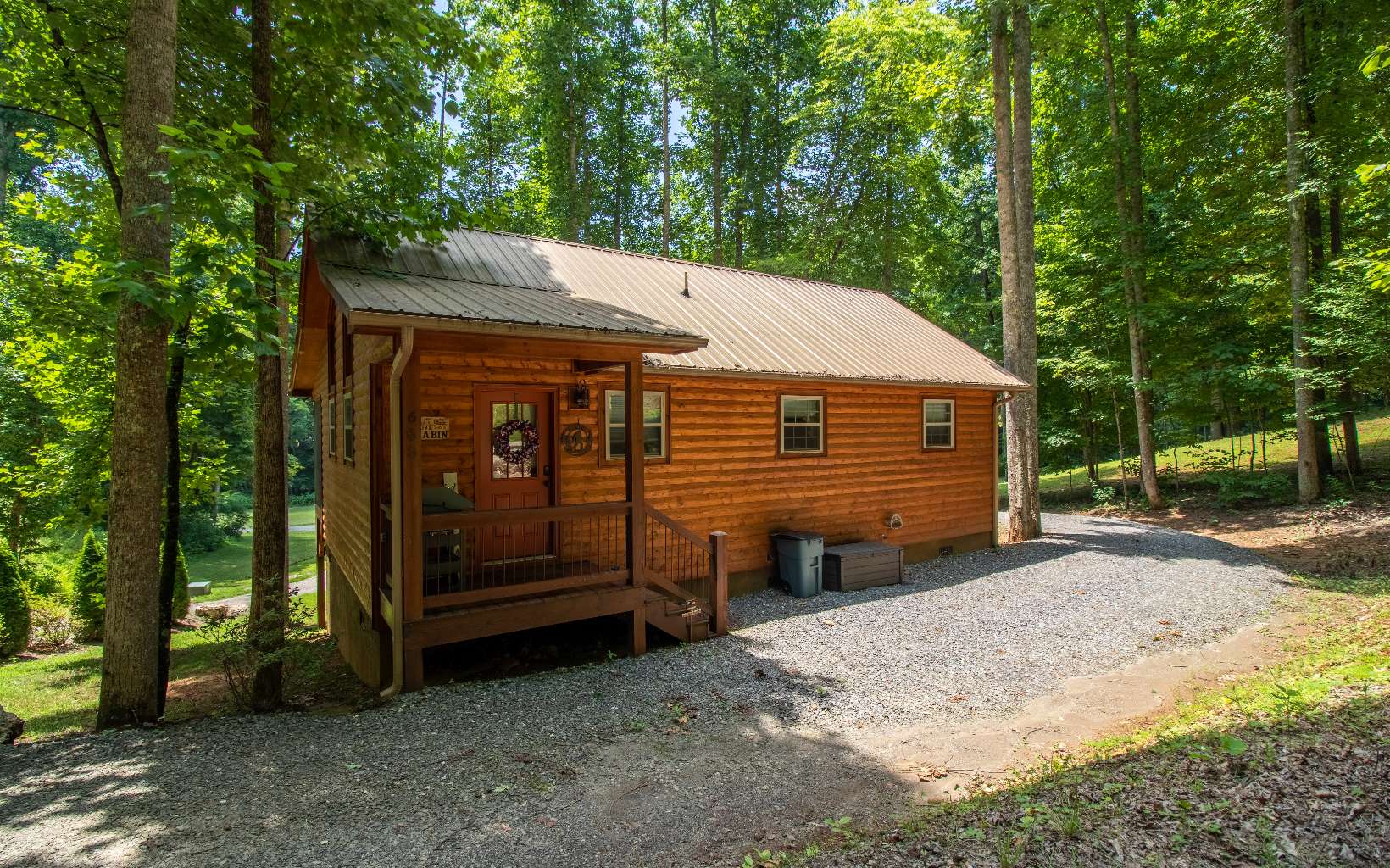 665 Cherokee Oaks Road Murphy, NC 28906 - Photo 1 of 4 Main View
