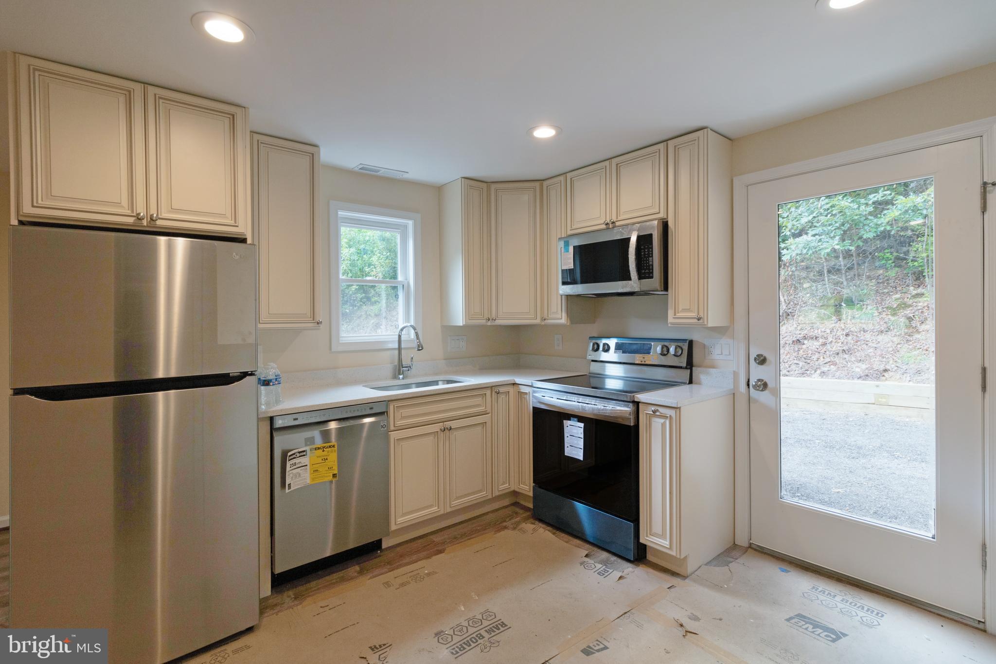 2910 Tucker Road Fort Washington, MD 20744 - Photo 33 of 42
