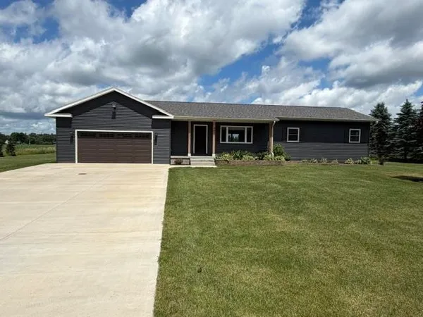 $359,900 | 6611 Grove Avenue, Wisconsin Rapids, WI 54494