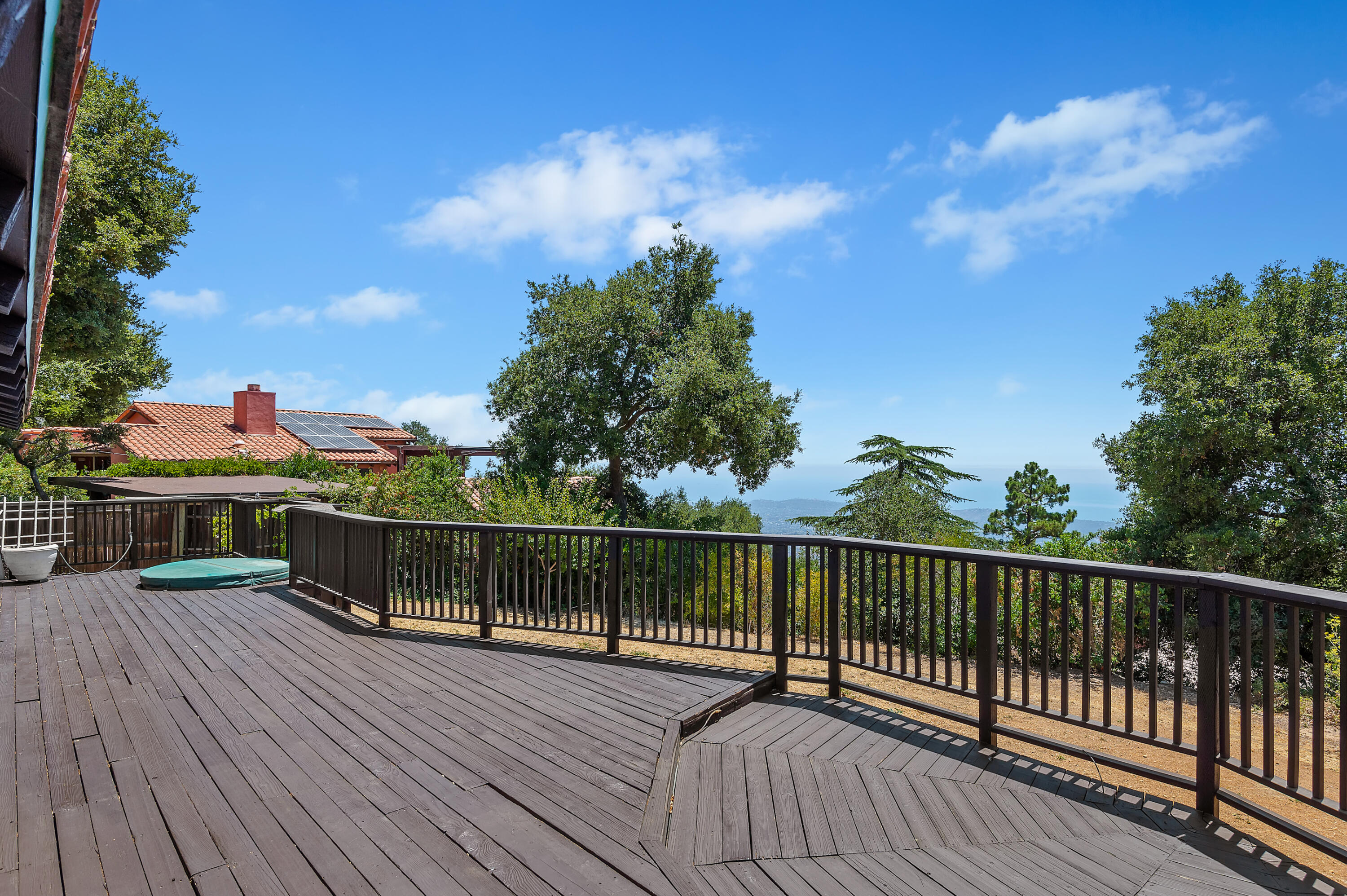 4827 Ogram Road Santa Barbara, CA 93105 - Photo 11 of 37 07 - Rear Deck