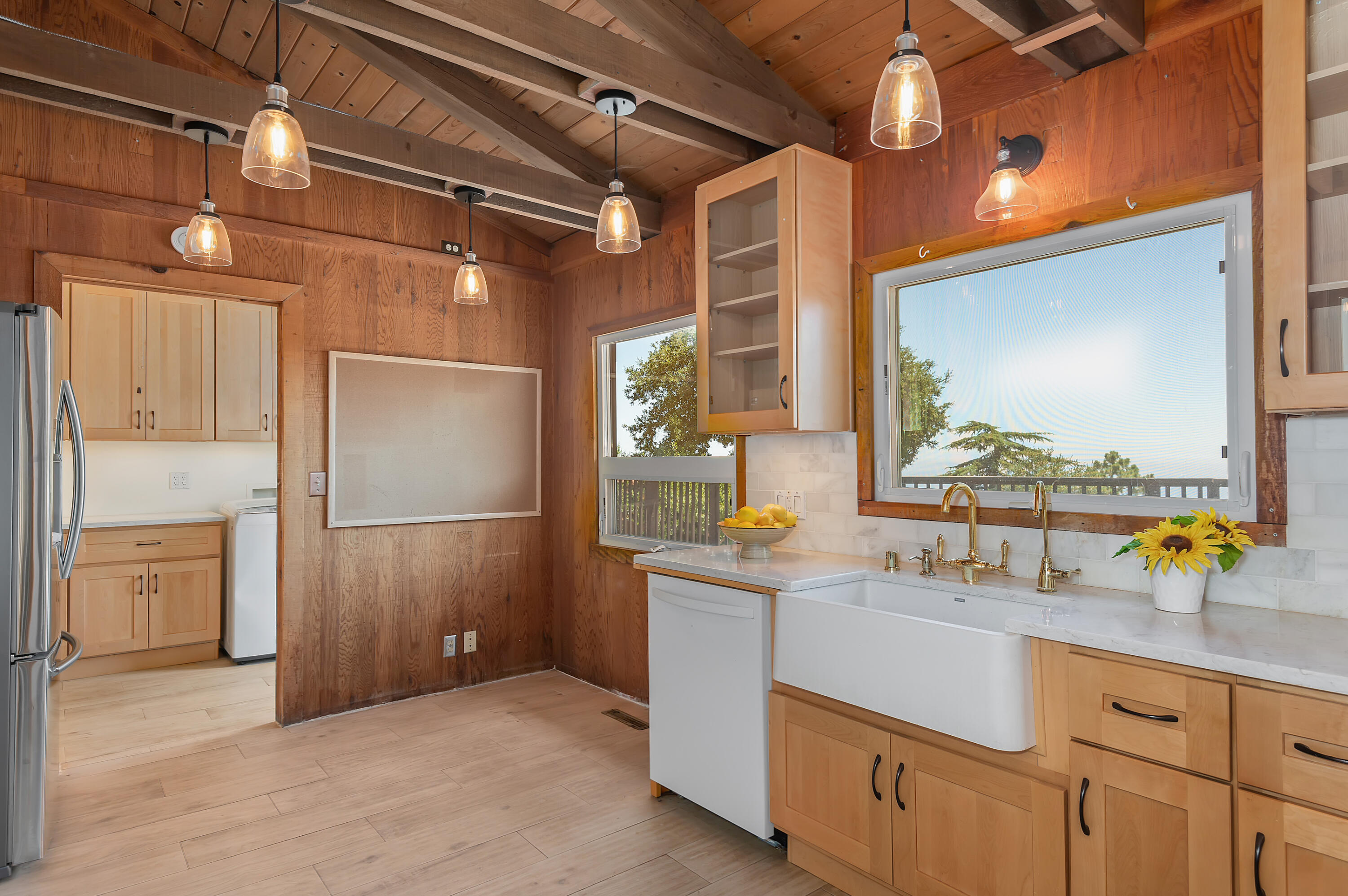 4827 Ogram Road Santa Barbara, CA 93105 - Photo 14 of 37 10 - Kitchen