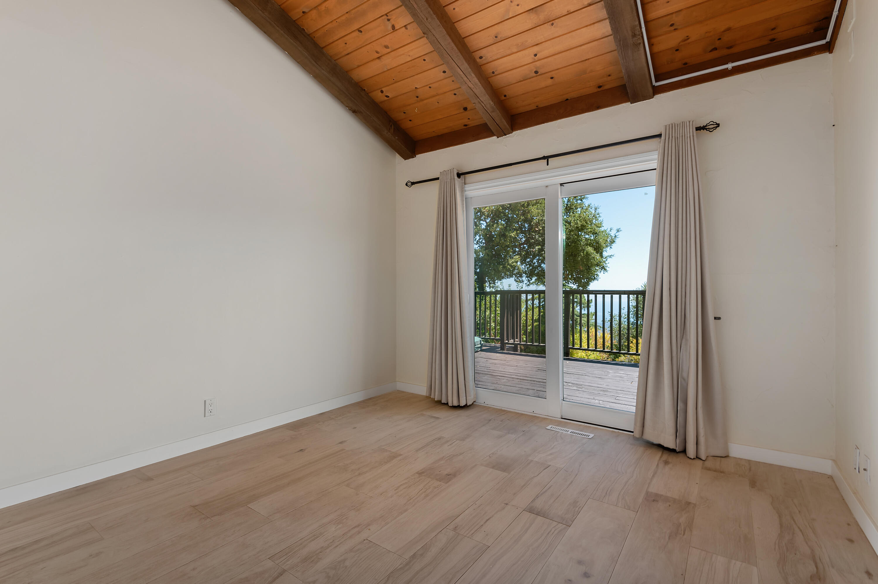 4827 Ogram Road Santa Barbara, CA 93105 - Photo 34 of 37 24 - Bedroom 3