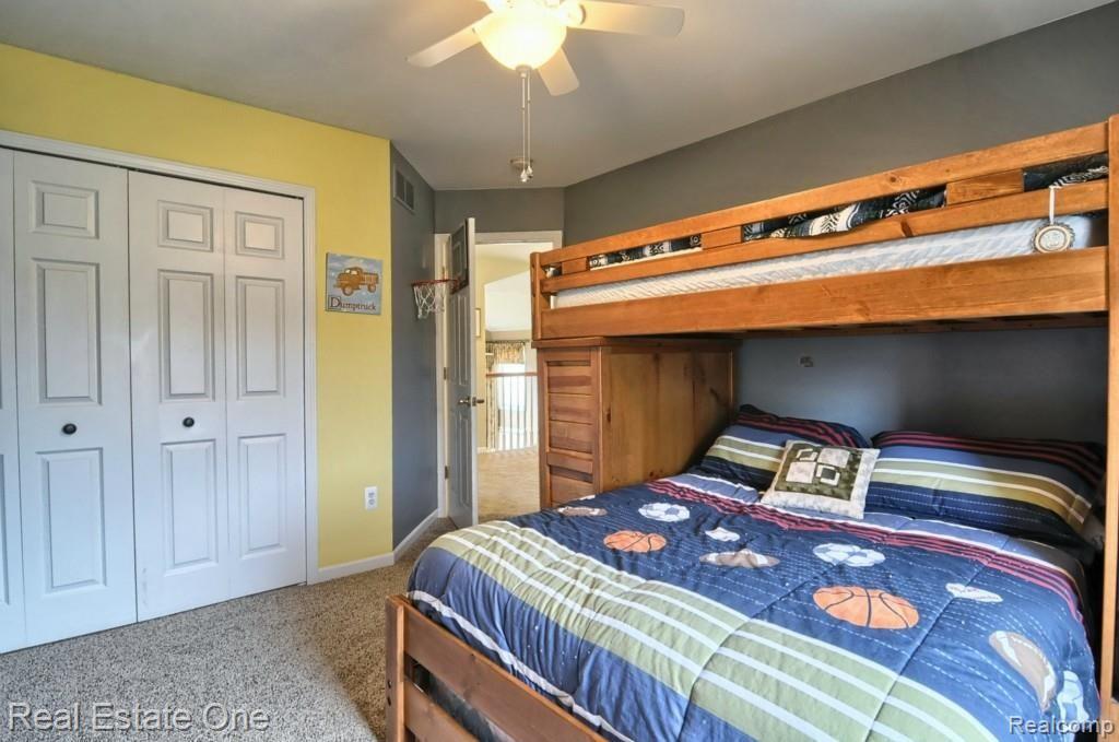 3741 Inverness Drive Rochester, MI 48306 - Photo 26 of 40 2nd_Bedroom_2nd_View.jpg