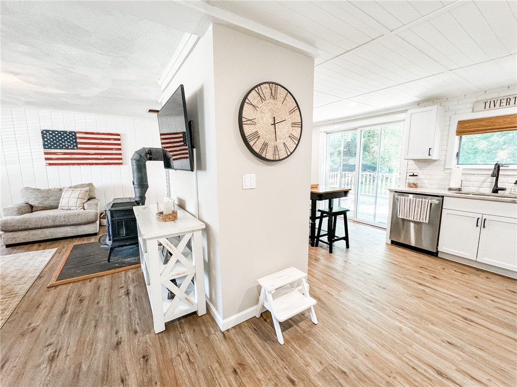 9 Birch Street Tiverton, RI 02878 - Photo 16 of 29
