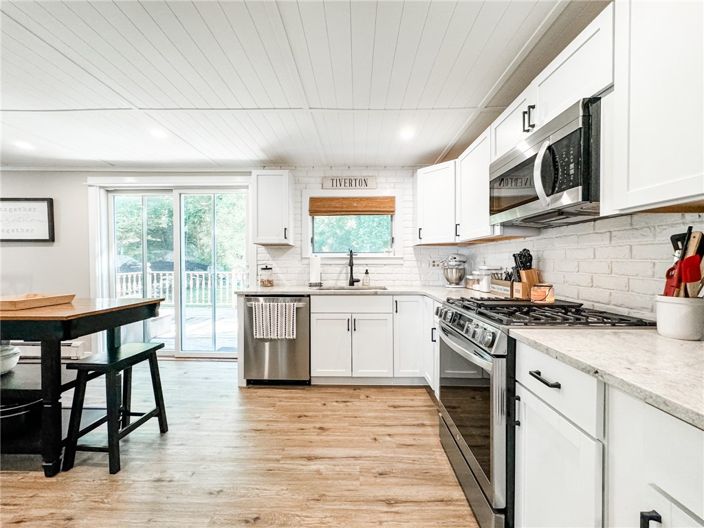 9 Birch Street Tiverton, RI 02878 - Photo 24 of 29