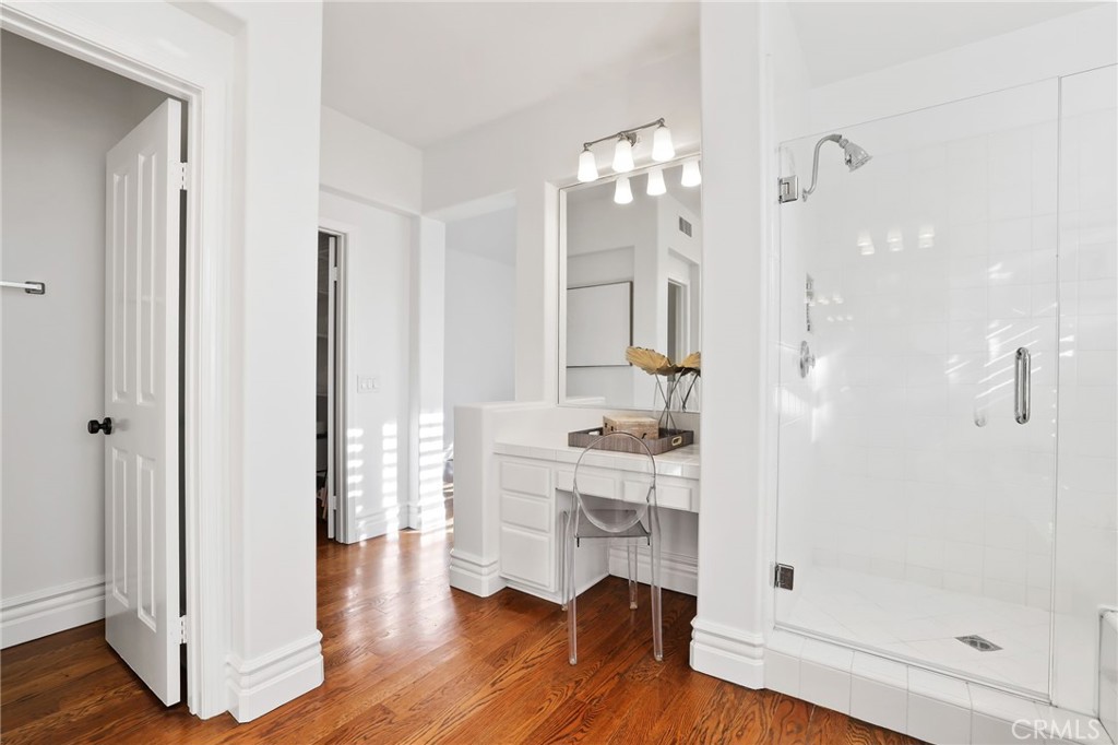 18 Lyon Newport Coast, CA 92657 - Photo 34 of 55 a view of a bathroom from a hallway
