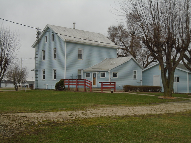 155 North 38th Road Mendota, IL 61342 - Photo 5 of 24