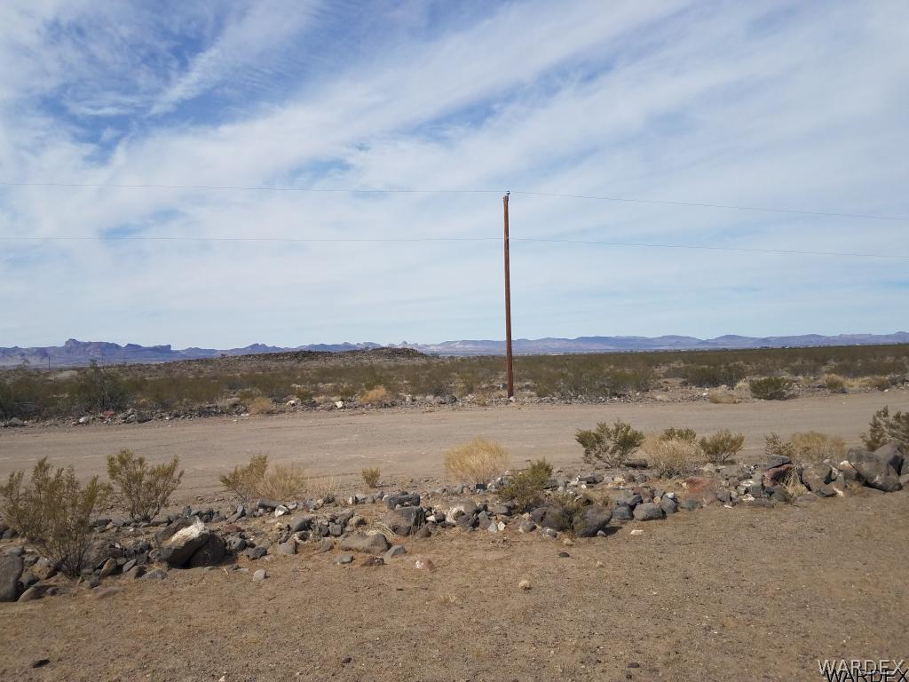 1660 Bacobi Road Golden Valley, AZ 86413 - Photo 14 of 14