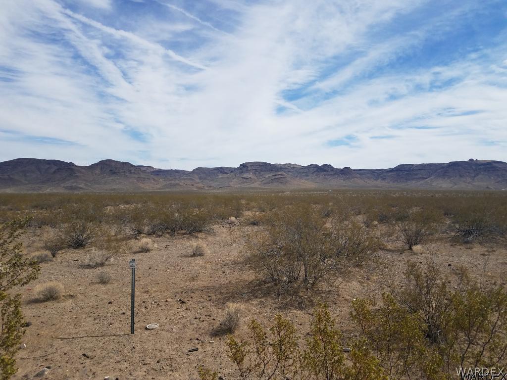 1660 Bacobi Road Golden Valley, AZ 86413 - Photo 6 of 14