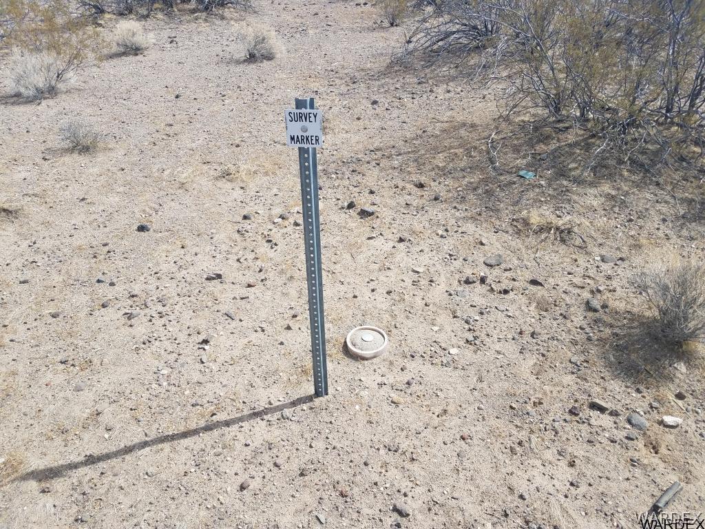 1660 Bacobi Road Golden Valley, AZ 86413 - Photo 8 of 14