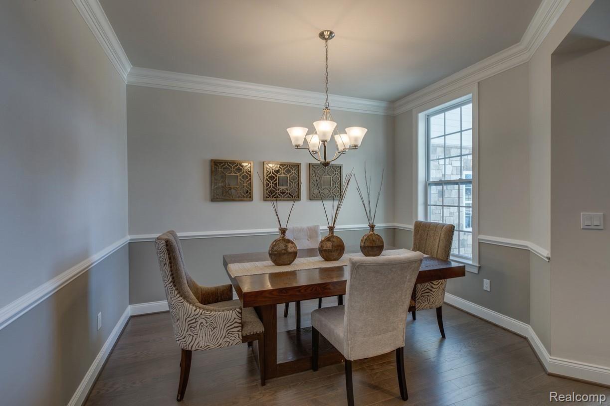 3302 Sunton Road, Unit 159 Ann Arbor, MI 48105 - Photo 4 of 14 Formal dining area