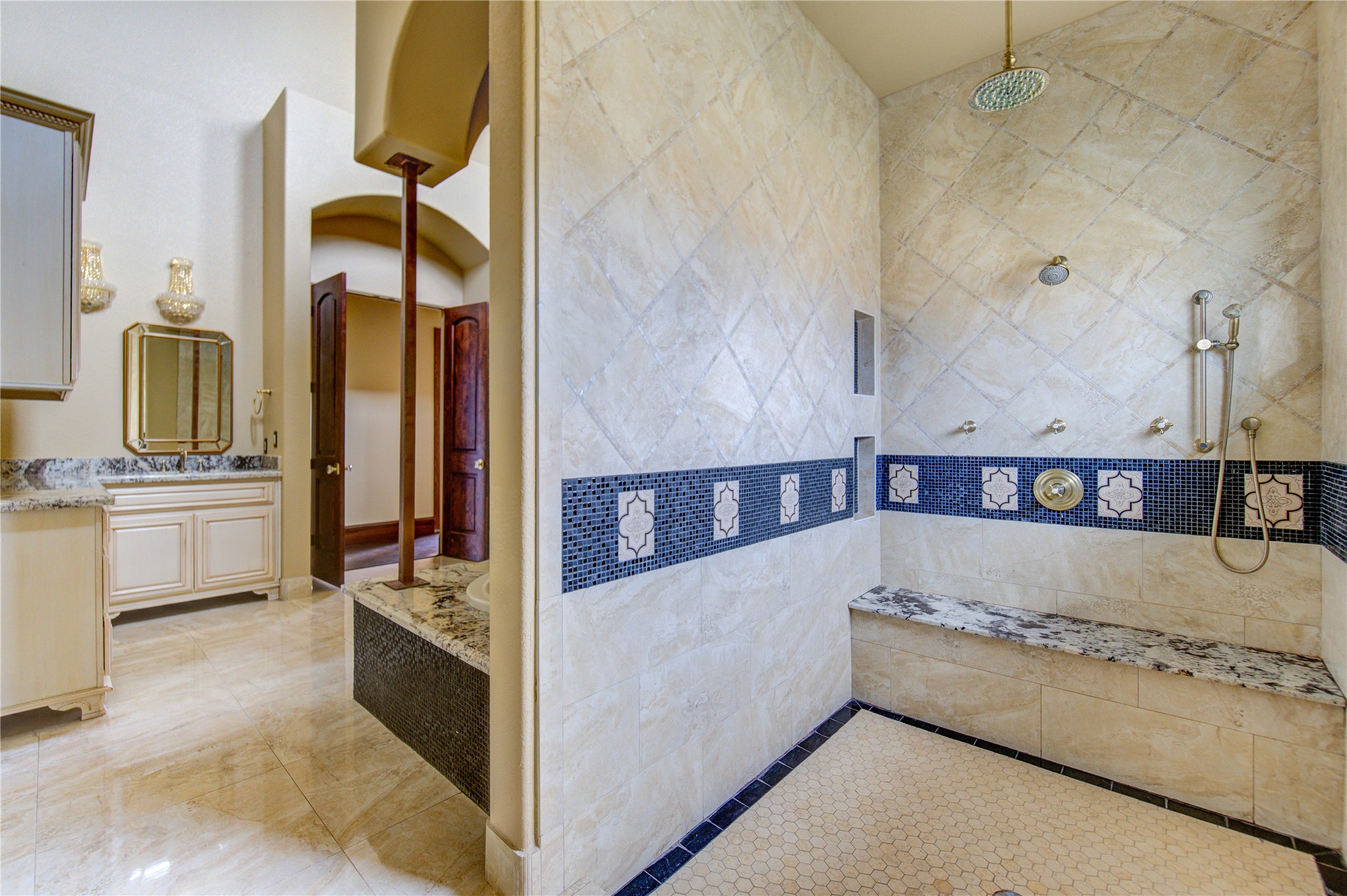 903 North Chenango Street Angleton, TX 77515 - Photo 15 of 48