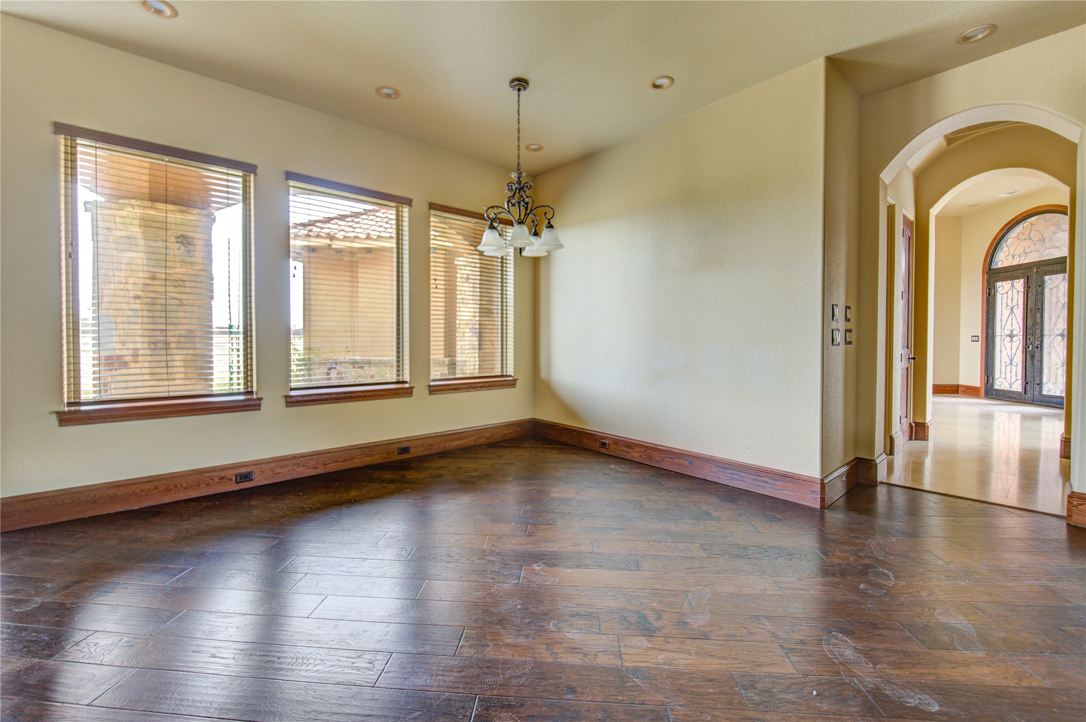 903 North Chenango Street Angleton, TX 77515 - Photo 29 of 48