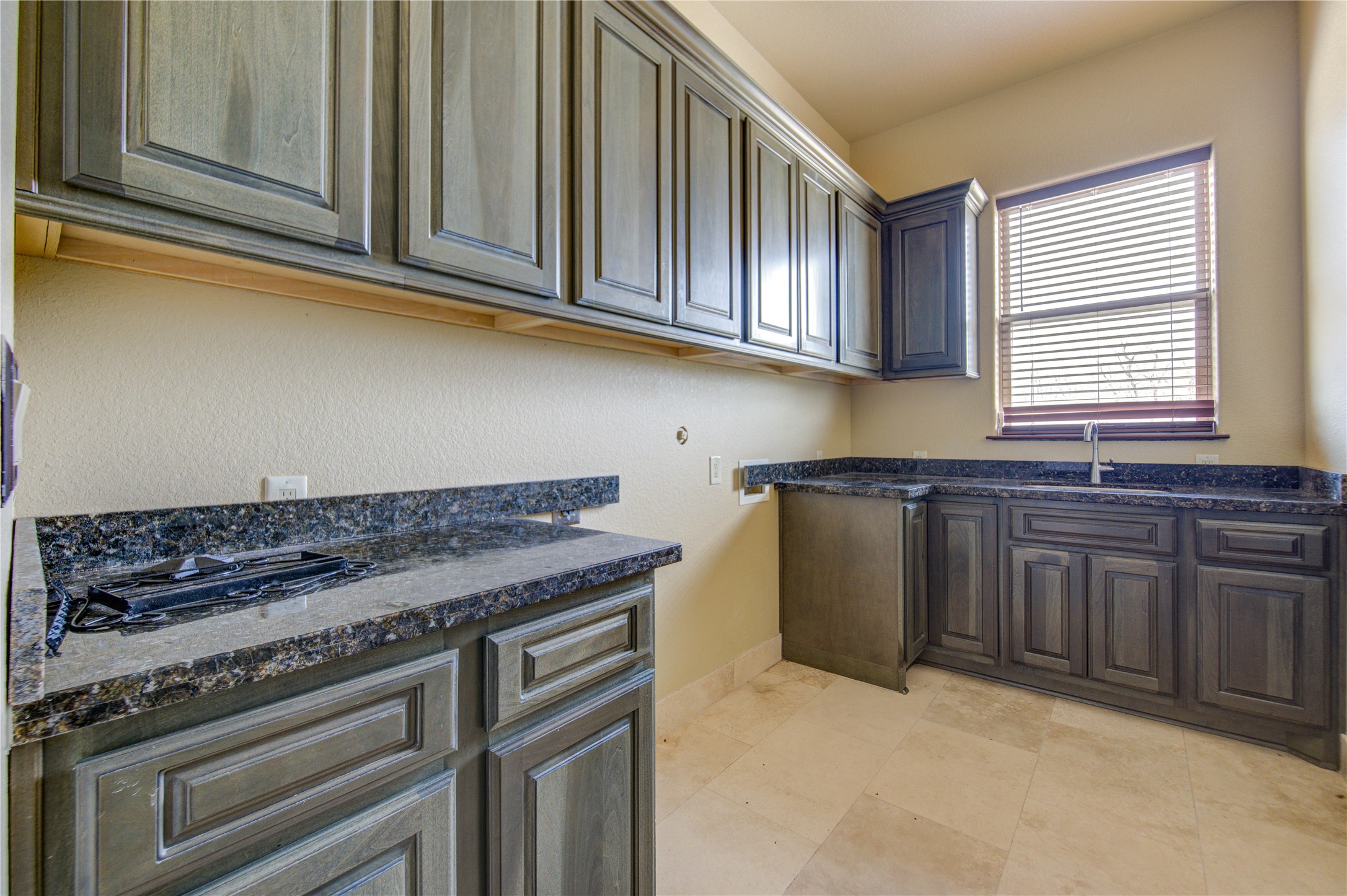 903 North Chenango Street Angleton, TX 77515 - Photo 35 of 48