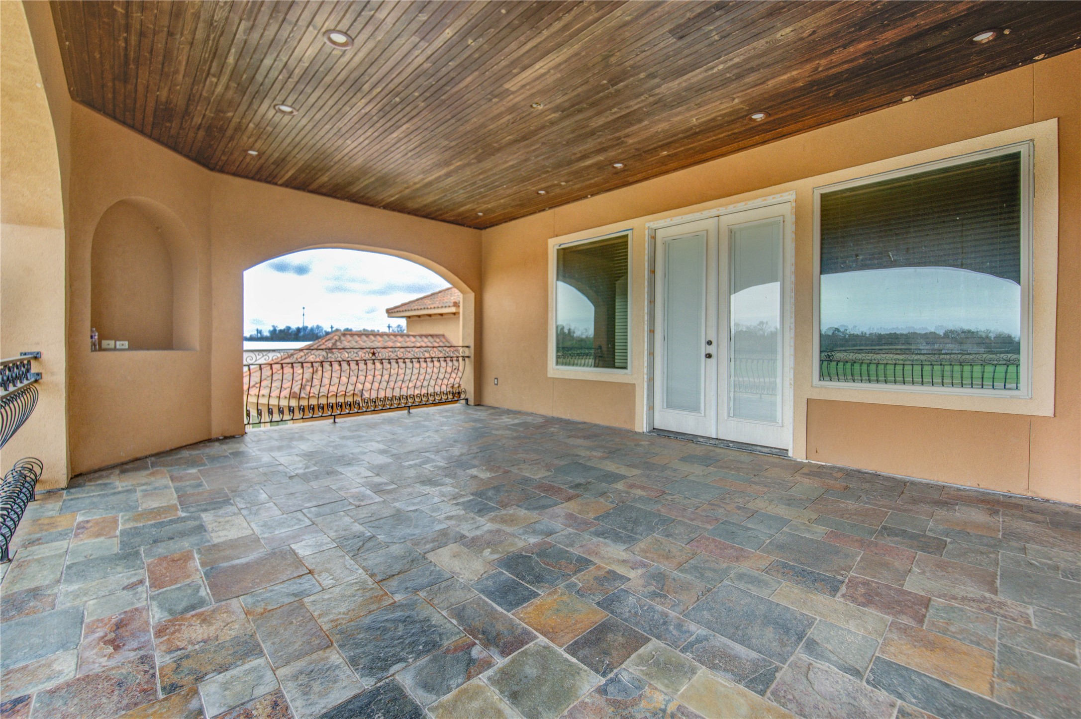 903 North Chenango Street Angleton, TX 77515 - Photo 38 of 48