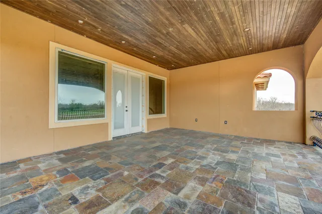 $950,000 | 903 North Chenango Street, Angleton, TX 77515