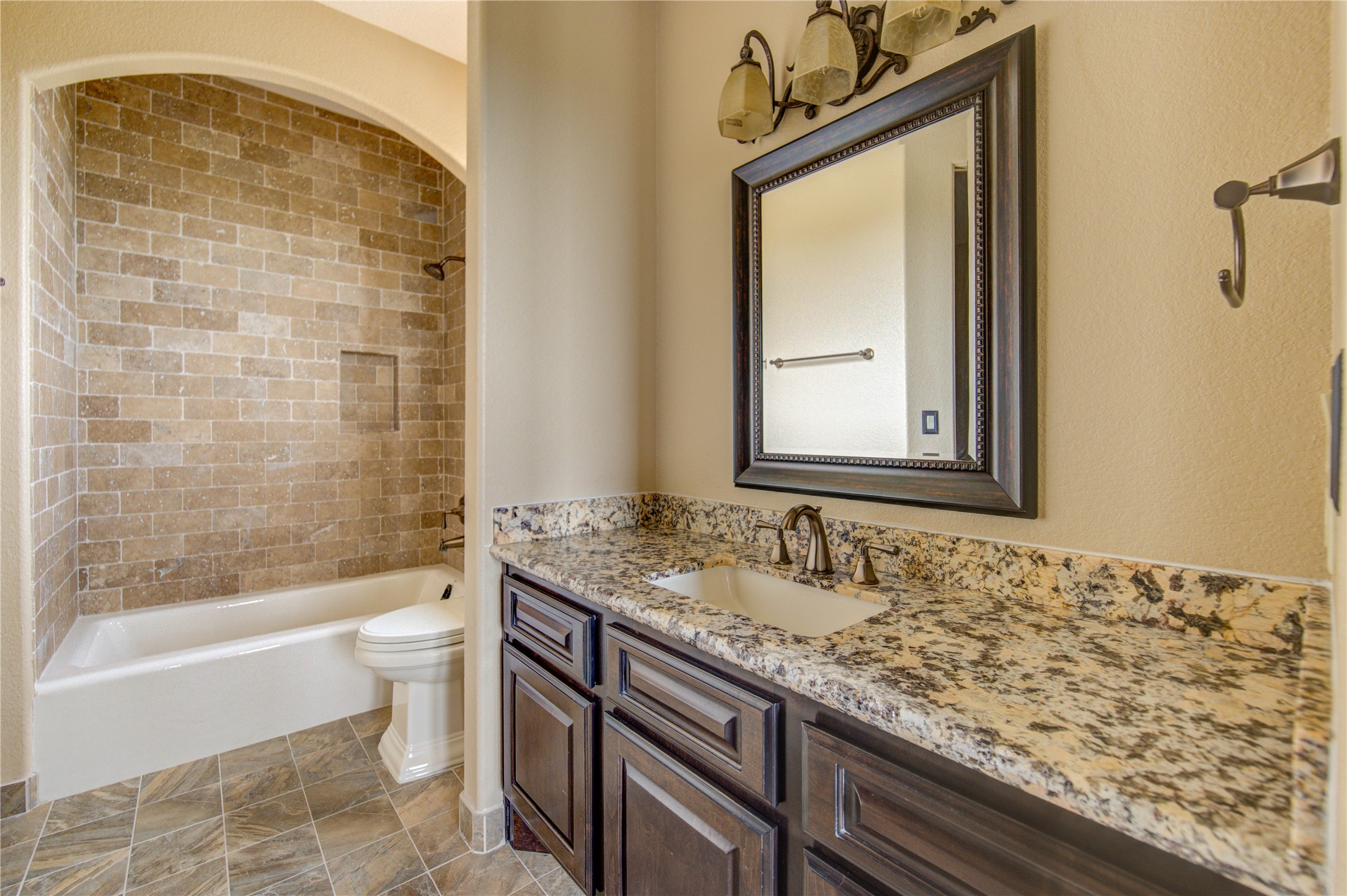 903 North Chenango Street Angleton, TX 77515 - Photo 46 of 48