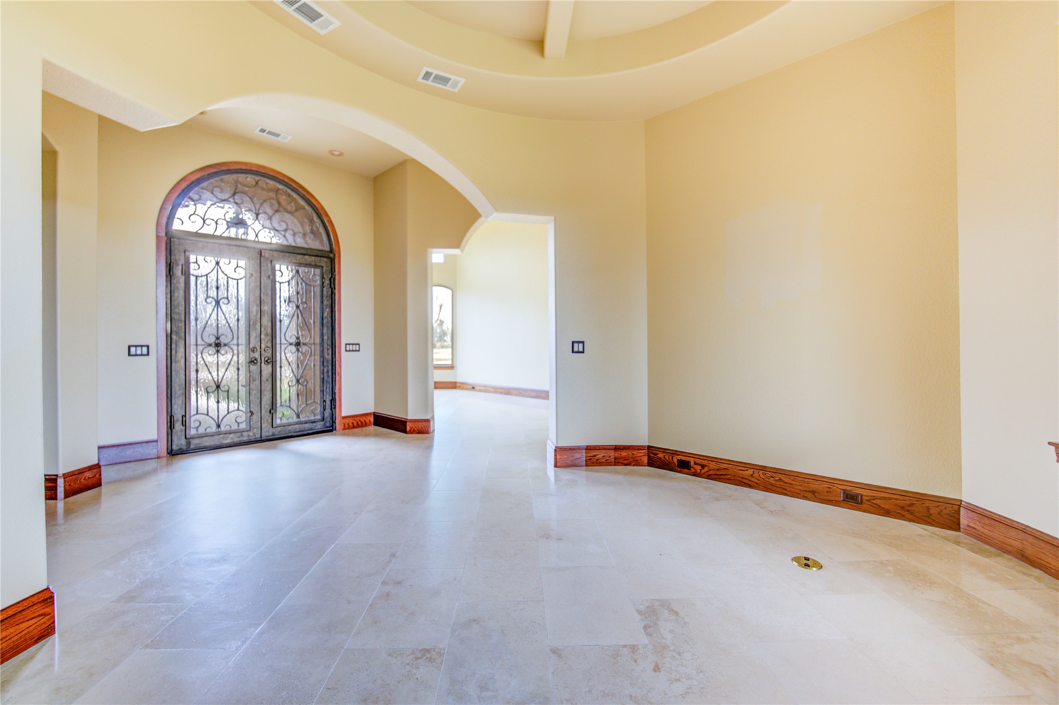 903 North Chenango Street Angleton, TX 77515 - Photo 5 of 48