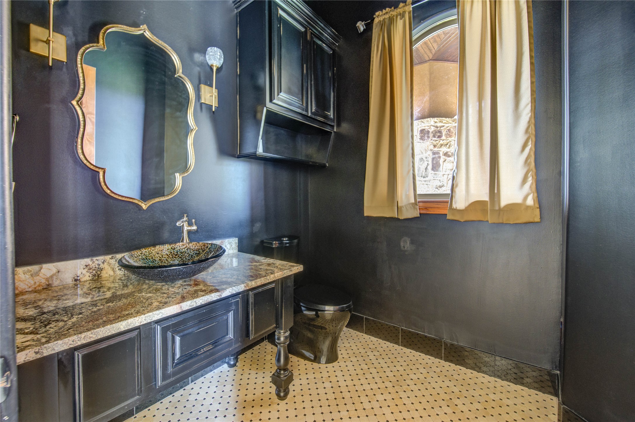 903 North Chenango Street Angleton, TX 77515 - Photo 10 of 48